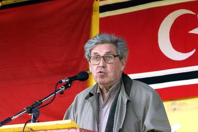 Pacifist en oud-politicus Fred van der Spek (PSP) overleden