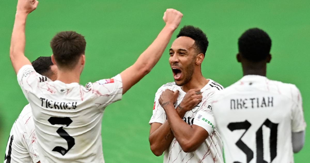 Aubameyang helpt Arsenal tegen Liverpool ook aan Community ...