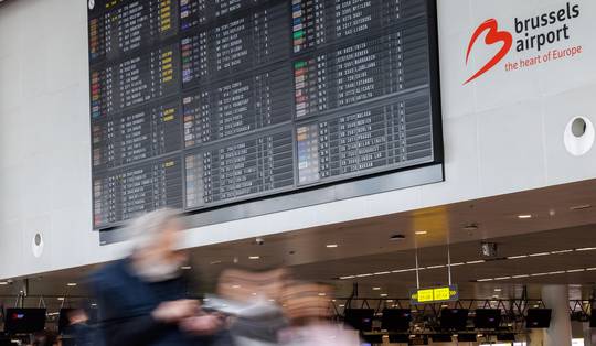 ‘Als de stijging van de kerosineprijs aanhoudt, wordt dat pijnlijk voor de reiziger’: wat mogen reizigers deze zomer verwachten?