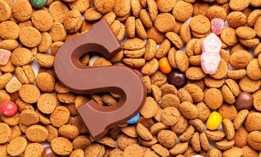 Chocoladeletters en -pepernoten een stuk duurder dit jaar: zó komt dat