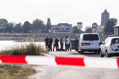 Lichaam gevonden in Waal bij Wamel
