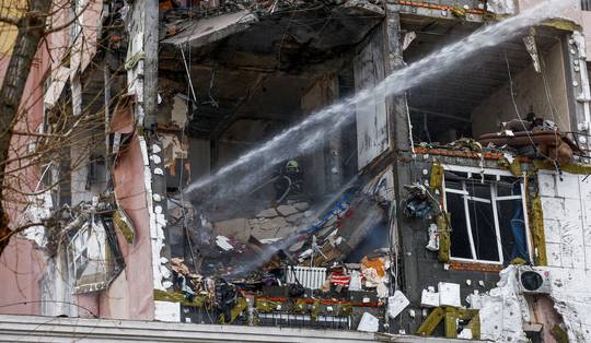 11 gewonden en 320.000 huishoudens zonder stroom in regio Kiev na grootschalige Russische luchtaanvallen