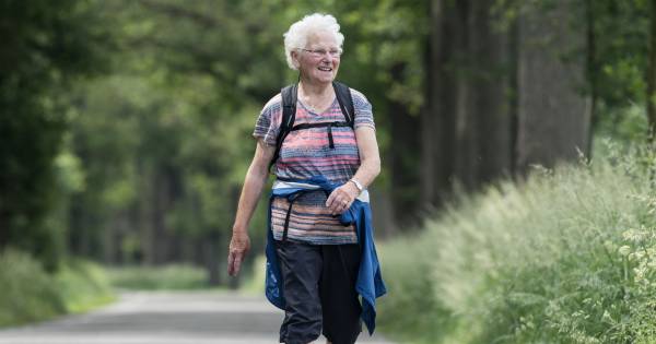 Wandelwonder Rikie Doornink (85) loopt voor 64e keer vierdaagse Neede - Tubantia