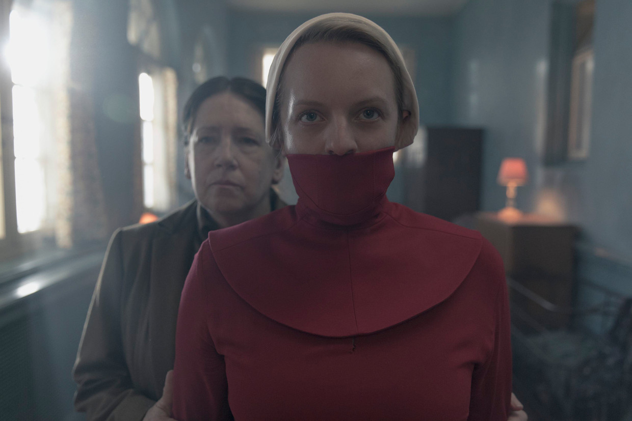 ‘The Handmaid’s Tale’ ‘Het hele derde seizoen voelt als een feest van