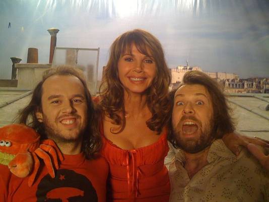 La Chanson Du Dimanche La Serie Tele 7sur7 Be Photos de la chanson du dimanche en concert à la 63ème foire de châlons en champagne le dimanche 30 août 2009. 7sur7 be