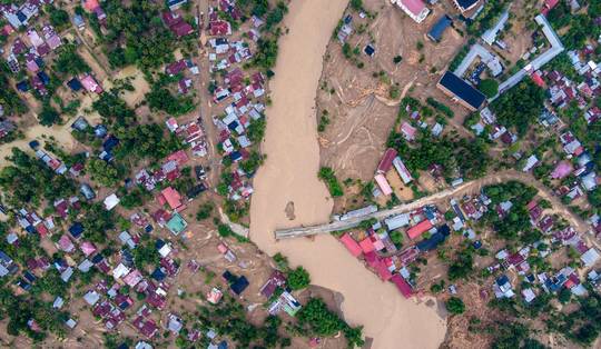 Ineens overal dodelijk noodweer in Zuidoost-Azië. Deze drie plagen zitten erachter