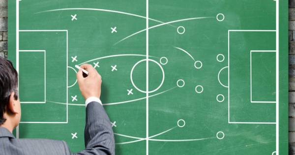 Trainerscarrousel: 'Voldoende perspectief om door te gaan' of 'Toe aan iets nieuws'? - BD.nl