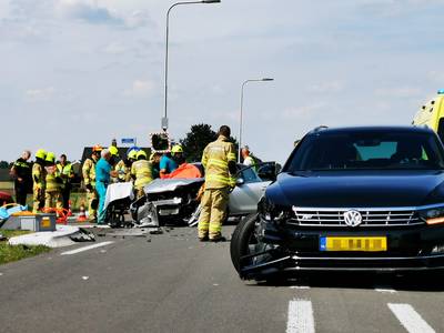 Ernstig ongeval Zevenaarseweg in Angerlo: weg geheel afgesloten