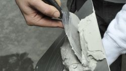 Een nieuwe laag pleister of afwerken met gipsplaten? Zo maak je de juiste keuze