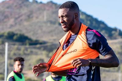 Bazoer debuteert bij verliespartij FC Utrecht in Spanje