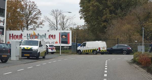 FIOD doet invallen in Twente: drie arrestaties wegens witwassen miljoen euro.