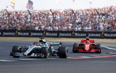 Mercedes: Botsing Räikkönen met Hamilton was bewust of incompetentie