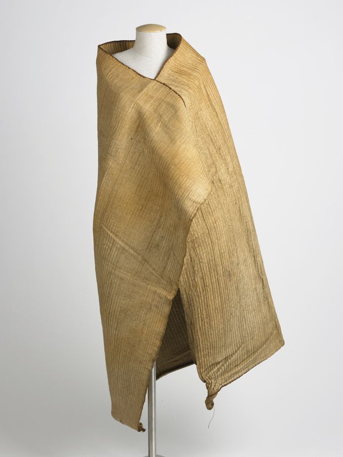 Maori-mantel 1750-1775, die is meegebracht door de Britse zeevaarder James Cook. Pieter van Damme schonk de mantel aan het Zeeuwsch Genootschap.