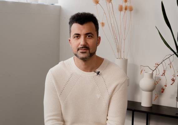 Özcan Akyol over de bedreigingen en zijn grote liefdes