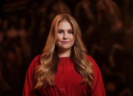Zien: deze PRACHTIGE nieuwe foto’s ter ere van Amalia’s 18e verjaardag