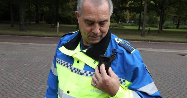 Laarbeekse boa's lopen rond met bodycams | De Peel | ed.nl - Eindhovens Dagblad