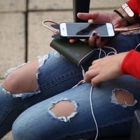 Frankrijk wil nog dit jaar socialemediaverbod voor kinderen onder 15 jaar