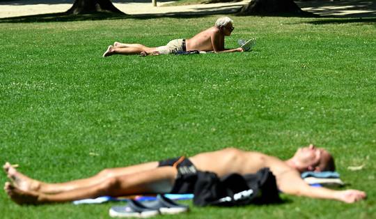 Morgen tot 36 graden: KMI waarschuwt voor hitte en schaalt op naar code oranje in meeste provincies