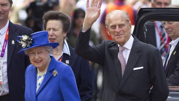 Britse prins Philip opnieuw in ziekenhuis | De Morgen