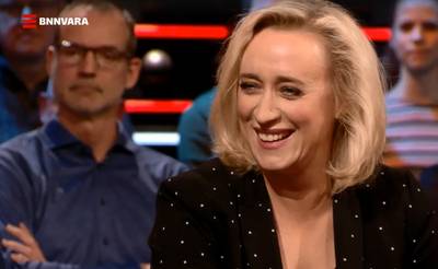 Zwangere Eva Jinek reageert gevat op 'ongemakkelijke' Matthijs
