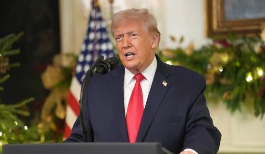 De economie blijft de achilleshiel van Trump, en dus schiet de president in campagnemodus