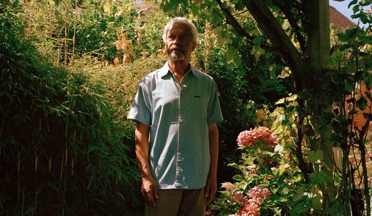 Nobelprijswinnaar Abdulrazak Gurnah: ‘Migratie een probleem? Stop toch met dat fabeltje’