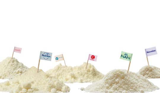 ‘Op de kraamafdelingen hebben de A-merken een briljante marketingzet gedaan’: zo komen ouders bij dure babymelk terecht