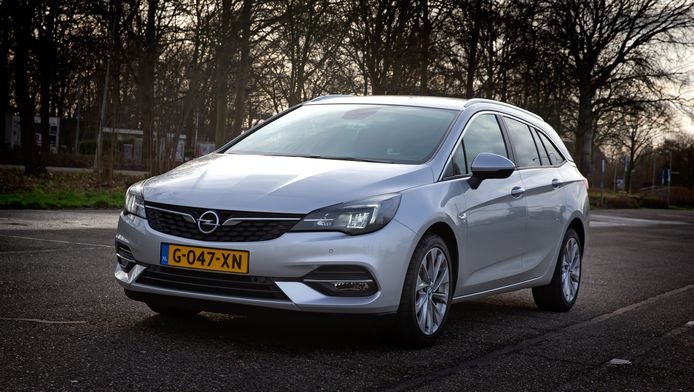 verbanning Scheiden Indirect Test Opel Astra: nieuwe motor, maar bezuinigt op de veiligheid | Autotest |  AD.nl