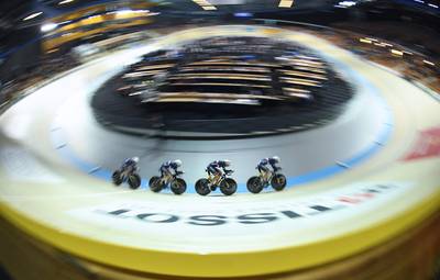 Nederland in twee finales op teamsprint