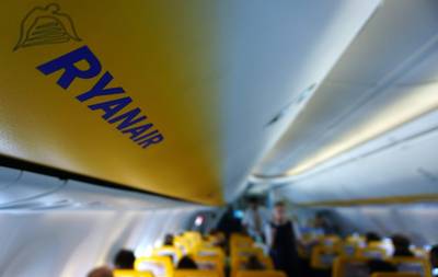 Ryanair: protocole d'accord sur une hausse importante du salaire du personnel de cabine en Belgique