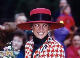 Déze iconische rok van prinses Diana is terug van weggeweest
