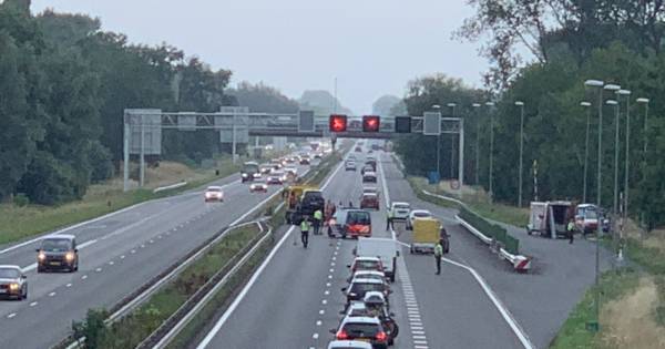 Verkeershinder op A12 richting Arnhem door botsing bij Beek.