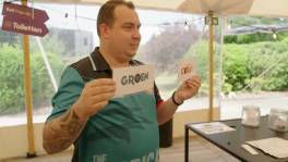Kim Huybrechts daagt Zuhal Demir uit voor uniek spel darts