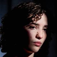 Actrice Ahlaam Teghadouini: ‘Het was zwaar om een tijd een dubbelleven te leiden’