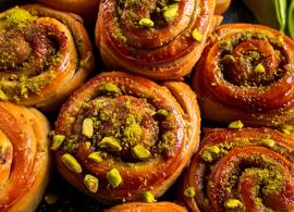 Déze bijzondere kaneelbroodjes wil je maken