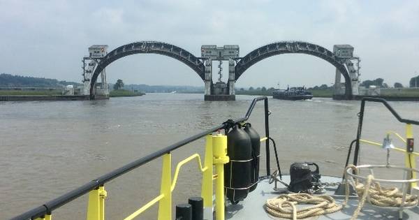 Hoge waterstand Rijn verwacht door noodweer - De Gelderlander