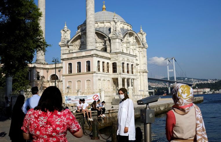 Zorgen In Turkije Om Toename Corona Mondkapjes Verplicht De Volkskrant