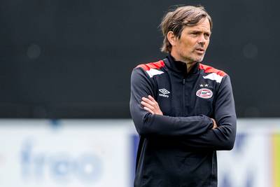 Cocu wisselt van captain na 'twee goede gesprekken met De Jong'