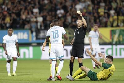 'Ouderwetse' telefoon helpt arbitrage uit de brand bij Fortuna-PSV