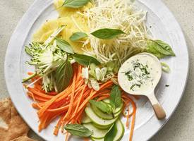 Hartige ananas-mix met pittige mosterddressing