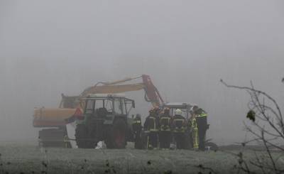 Vader (55) komt onder trekker van zoon in Laren en overlijdt