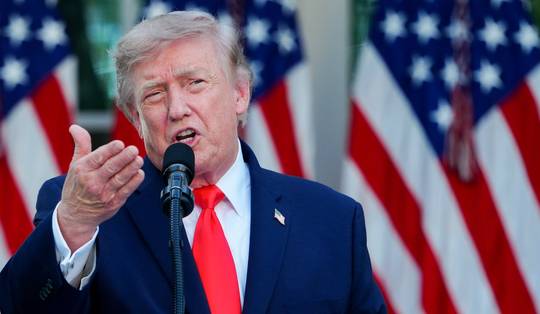 VS gaan Iraanse havens opnieuw blokkeren, Trump eist ‘als beschermer’ vergoeding 20 procent op vracht door Straat van Hormuz