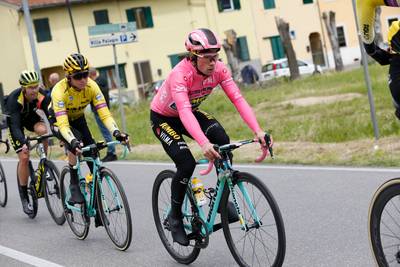 Jumbo-Visma wil Roglic uit de problemen houden