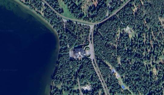 Trump gelooft niet langer dat Oekraïne residentie van Poetin heeft aangevallen • Twee doden door Russische aanvallen op Kiev