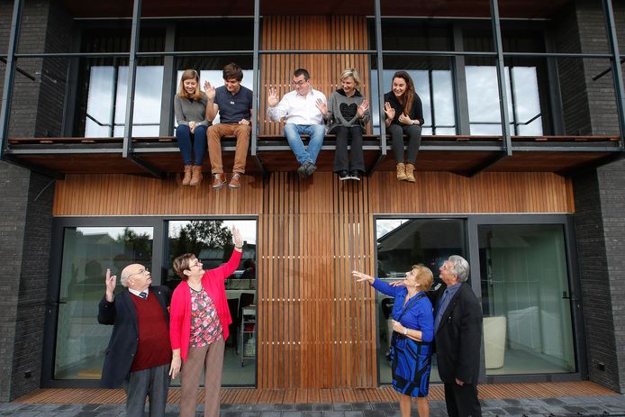 Anderhalf Miljoen Vlamingen Wonen Samen Met Ouders Of Volwassen Kinderen Familie Hln Be