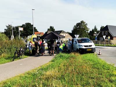 Inhaalmanoeuvre wielrenners in Zevenaar gaat mis: drie gewonden