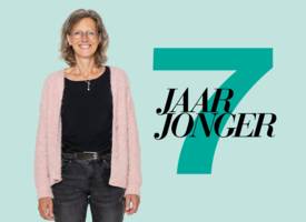 Lydia (55) rockt haar grijze haar nog steeds