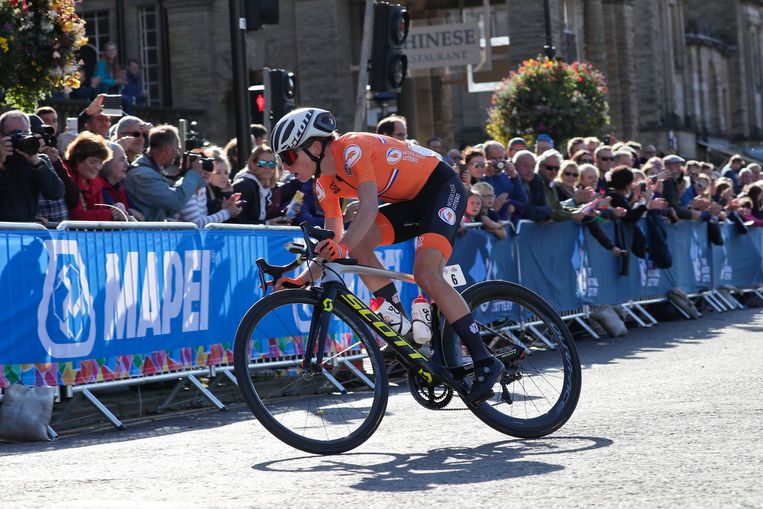 Van Vleuten Grijpt De Wereldtitel Na Een Ongekende Solo Trouw