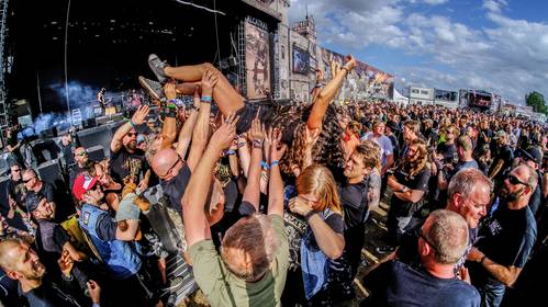 De hoop groeit bij de festivalorganisator: “De scenario’s liggen klaar. Desnoods met sneltestdorp naast het terrein”