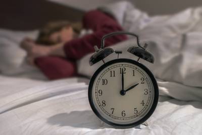 Kabinet nog niet overtuigd van stoppen met verzetten klok